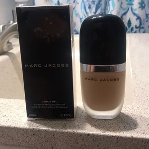 New Marc Jacobs Genius Gel foundation